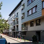 Pretty 4 Bedroom Apartment In City Center - By Upstairs