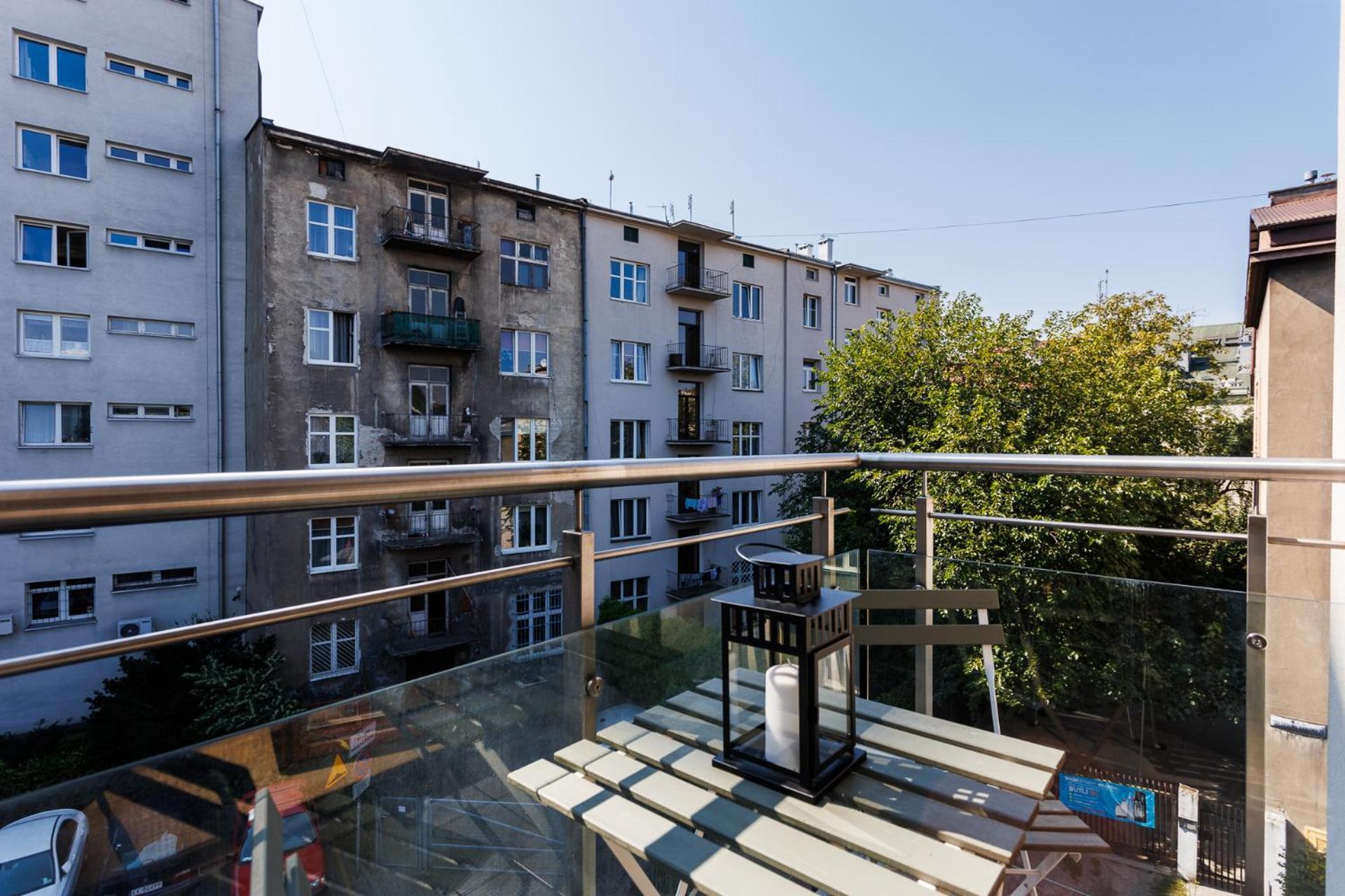 Apartment Pretty 4 Bedroom Apartment In City Center - By Upstairs *